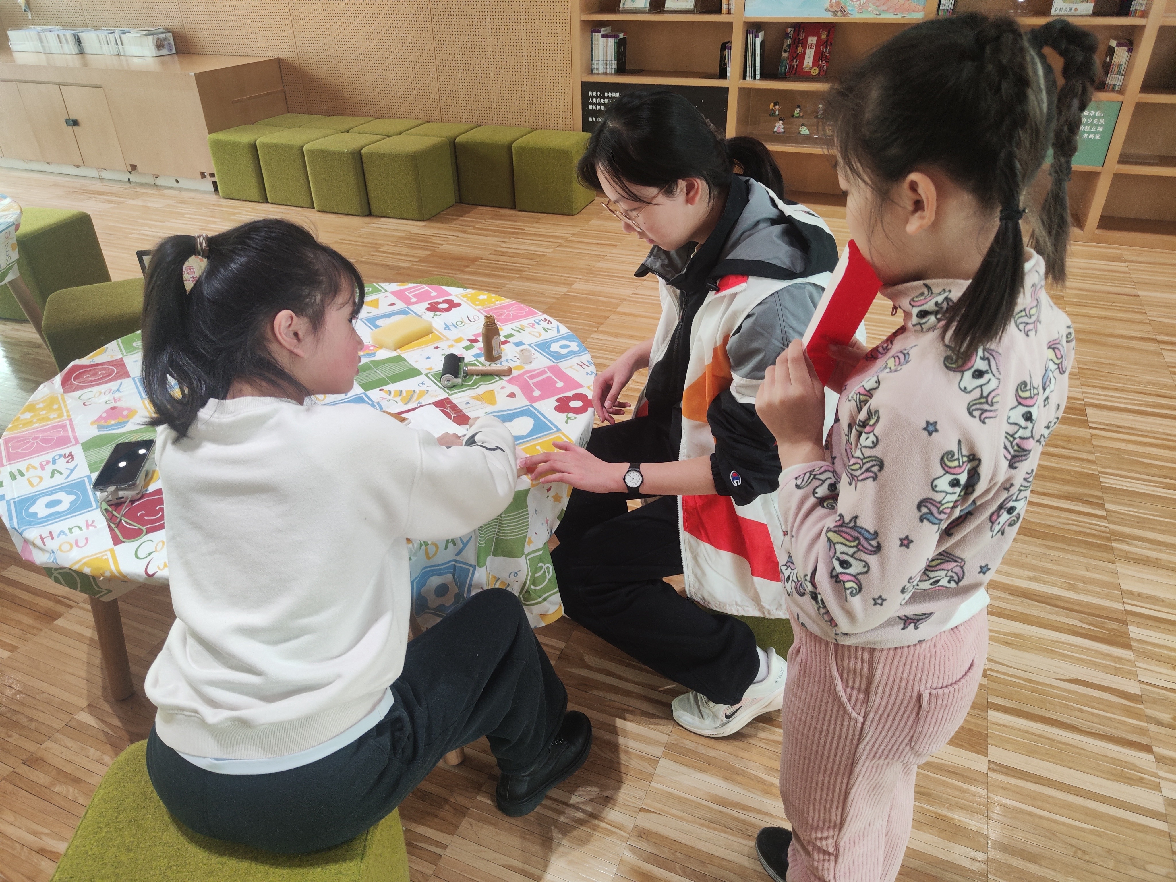 Block printing with children 1